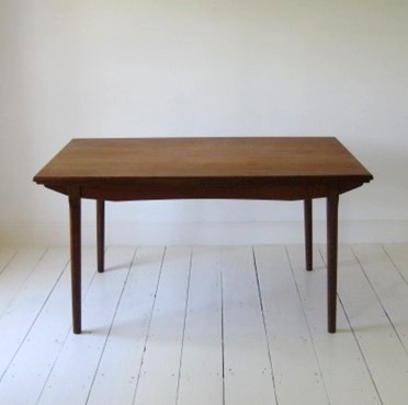 Unusual Extension dining table